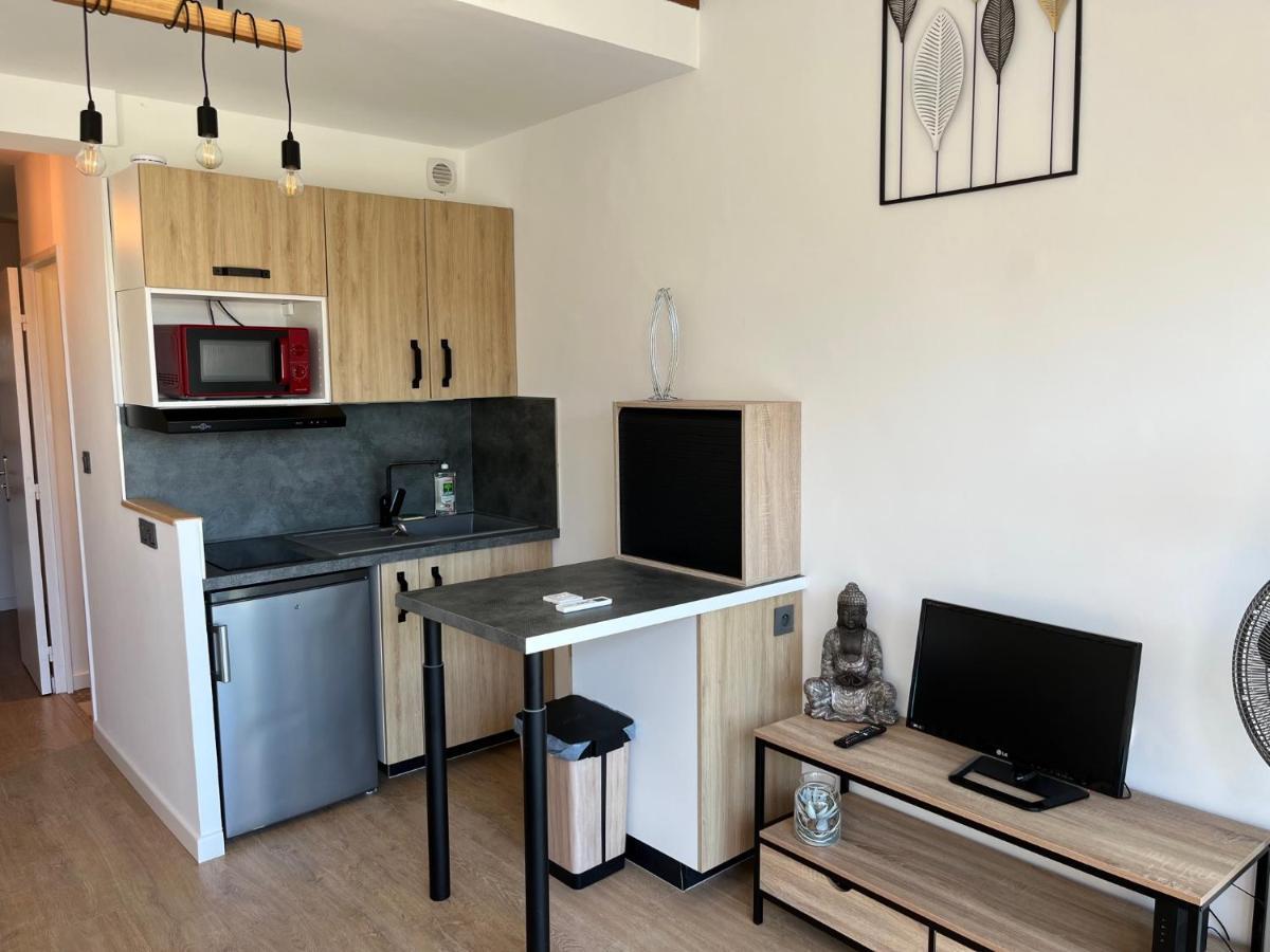 Appartement Hyeres - Costebelle Duplex Vue Mer Balcon Residence Privee Parking - Marie Caroline Exterior foto